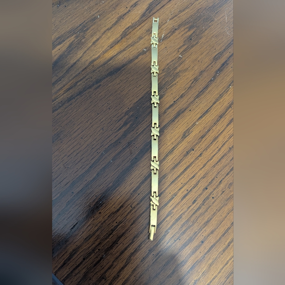 Gold Tone Link Bracelet